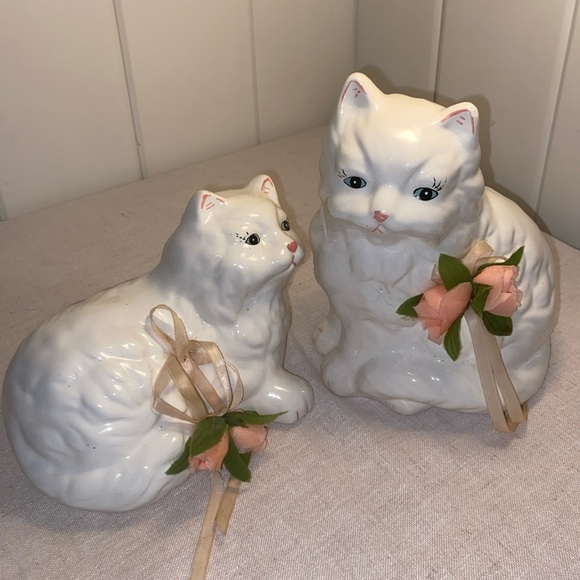 2 vintage White Cat Figurine SET Persian long haired blue eye cats LOT 70s 80s - Picture 2 of 15